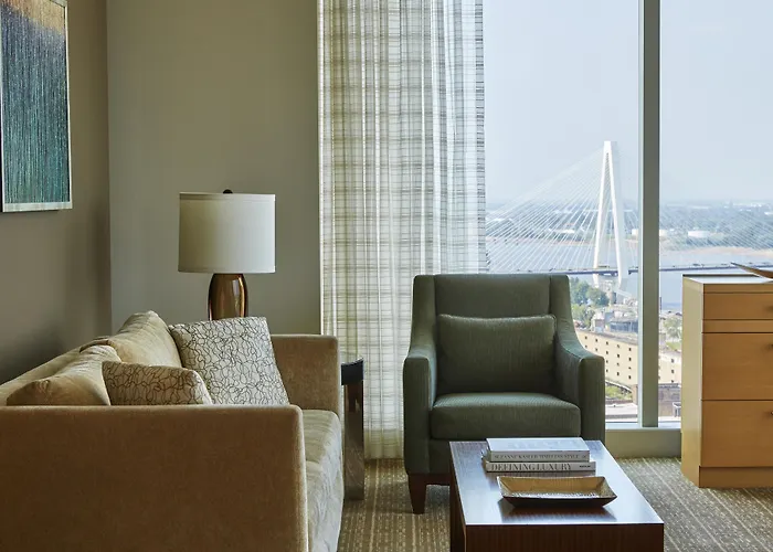 Four Seasons St. Louis